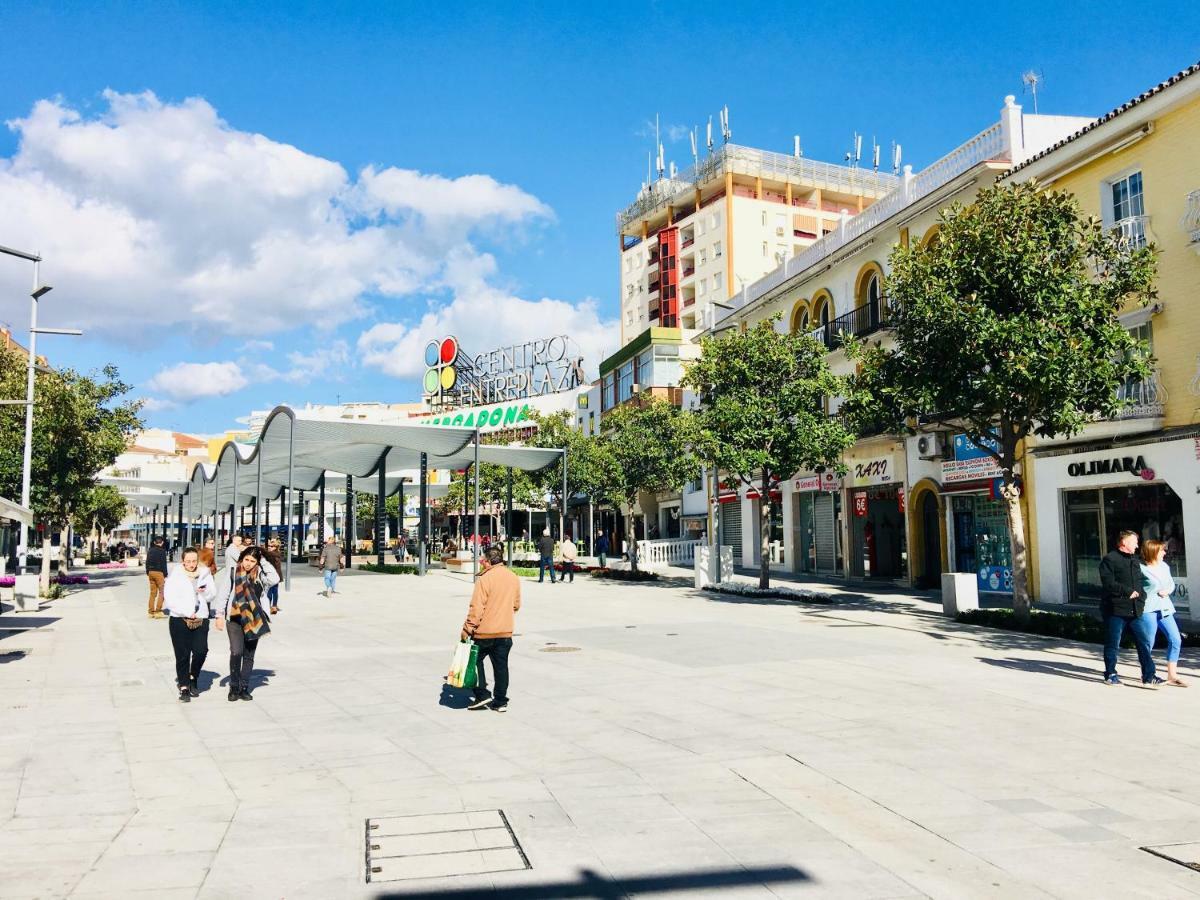 25m² studio Appartement, met 1 privé badkamer in Torremolinos stadscentrum Buitenkant foto