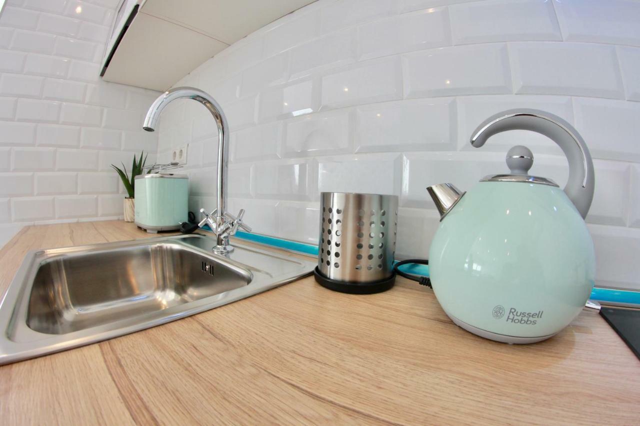 25m² studio Appartement, met 1 privé badkamer in Torremolinos stadscentrum Buitenkant foto